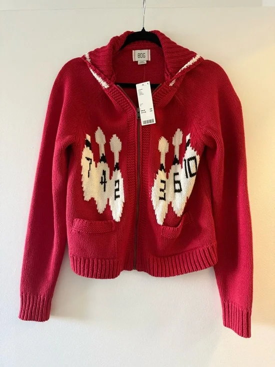 NWT NEVER WORN URBAN OUTFITTERS SCOTTIE ZIP CARDIGAN BOWLING PINS - Picture 2 of 3